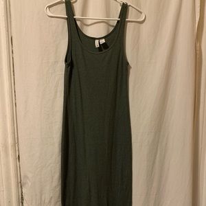H and m olive green divided dress small